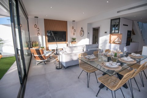 Kaupunkipientalo myytävänä Alicante, Espanja, 3 makuuhuonetta, 220 m2 No. 145103 - kuva 10