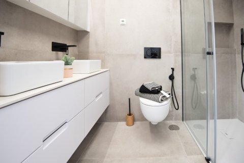 Kaupunkipientalo myytävänä Alicante, Espanja, 3 makuuhuonetta, 220 m2 No. 145103 - kuva 15