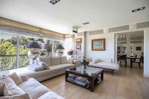 Apartamento en venta en Barcelona, España 5 dormitorios, No. 141016 - foto 5