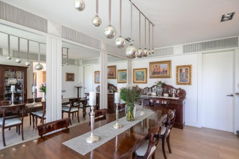 Apartamento en venta en Barcelona, España 5 dormitorios, No. 141016 - foto 6