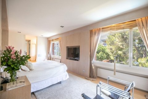 Apartamento en venta en Barcelona, España 5 dormitorios, No. 141016 - foto 12