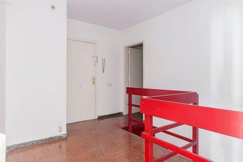 Huoneisto myytävänä Sant Cugat Del Valles, Barcelona, Espanja, 4 makuuhuonetta, No. 141010 - kuva 8