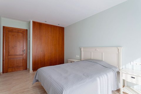 House for sale in Lloret de Mar, Girona, Spain 6 bedrooms,  No. 141014 - photo 20