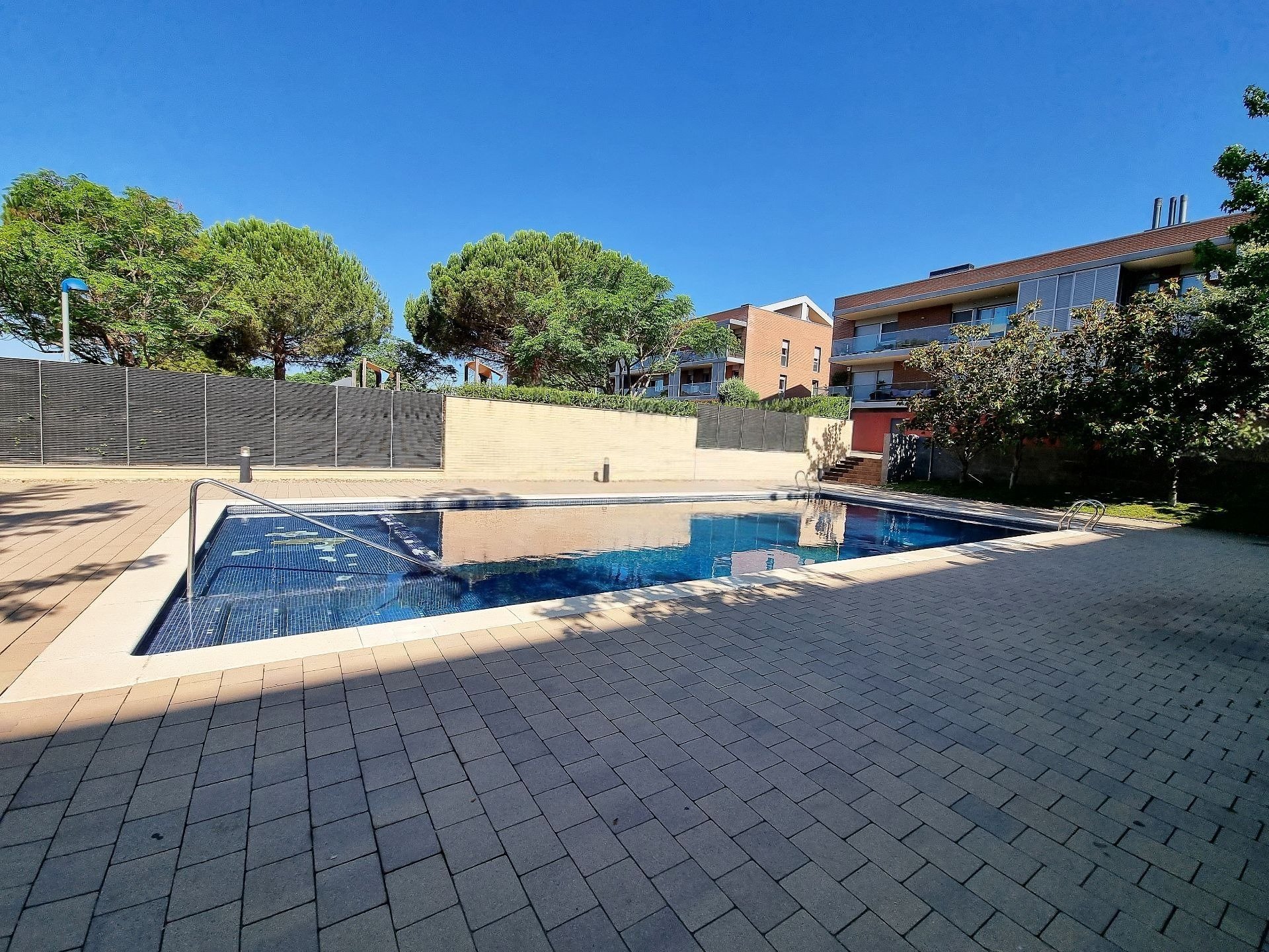 Apartment à Sant Cugat Del Valles, Barcelona, Espagne 4 chambres,  No. 141011