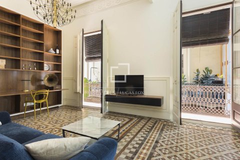 Apartamento en alquiler en Barcelona, España 3 dormitorios, 144 m2 No. 168923 - foto 2