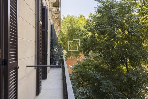 Apartamento en alquiler en Barcelona, España 3 dormitorios, 144 m2 No. 168923 - foto 11