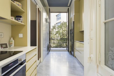 Apartamento en alquiler en Barcelona, España 3 dormitorios, 144 m2 No. 168923 - foto 9