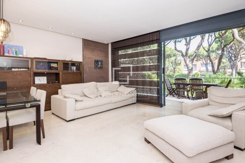 Villa en alquiler en Gavà, Barcelona, España 4 dormitorios, 280 m2 No. 168924 - foto 6