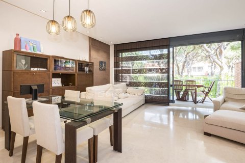 Villa en alquiler en Gavà, Barcelona, España 4 dormitorios, 280 m2 No. 168924 - foto 5