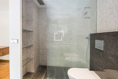 Villa en alquiler en Gavà, Barcelona, España 4 dormitorios, 280 m2 No. 168924 - foto 23