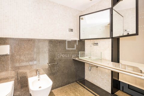 Villa en alquiler en Gavà, Barcelona, España 4 dormitorios, 280 m2 No. 168924 - foto 22