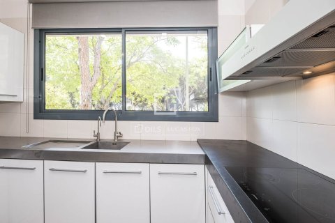 Villa en alquiler en Gavà, Barcelona, España 4 dormitorios, 280 m2 No. 168924 - foto 16