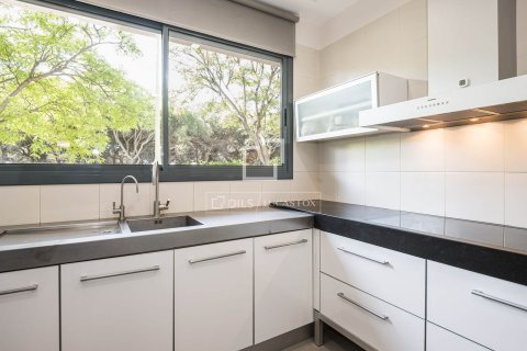 Villa en alquiler en Gavà, Barcelona, España 4 dormitorios, 280 m2 No. 168924 - foto 15