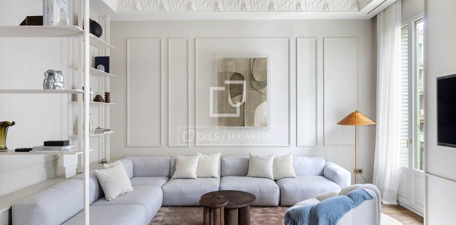 Apartamento en Barcelona, España 2 dormitorios, 85 m2 No. 168922