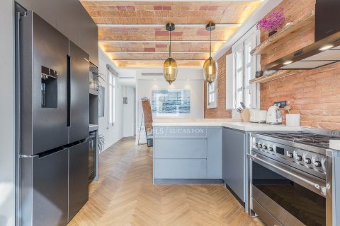Penthauss pārdošanā Barcelona, Spānijā 1 istaba, 52 m2 Nr. 168928 - attēls 13