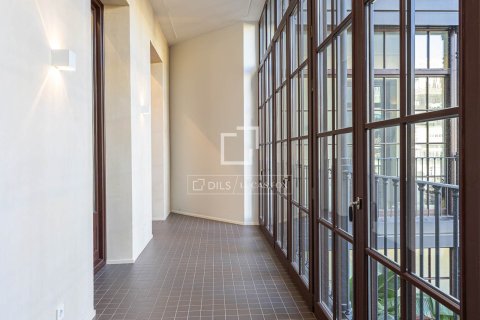 Apartment for rent in Barcelona, Spain 3 bedrooms, 170 sq.m. No. 168925 - photo 29