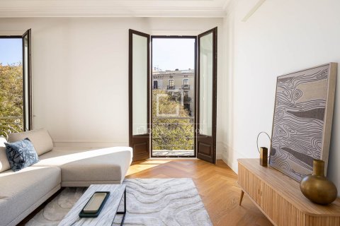 Apartment for rent in Barcelona, Spain 3 bedrooms, 170 sq.m. No. 168925 - photo 6