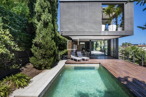 Villa i Castelldefels, Barcelona, Spanien 3 sovrum, 291 kvm. Nr. 168926