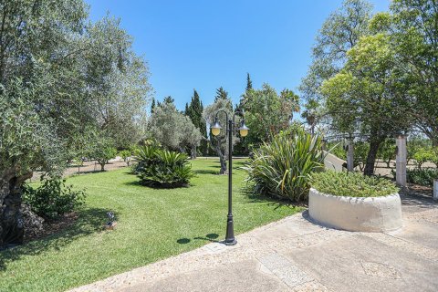 Villa for sale in Mallorca, Spain 4 bedrooms, 536 sq.m. No. 148079 - photo 11