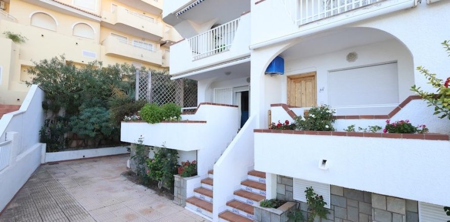 Bungalow in Alicante, Spain 2 bedrooms, 81 sq.m. No. 148638