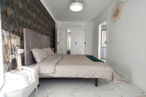 Apartment for sale in La Mata, Alicante, Spain 3 bedrooms,  No. 148636 - photo 11