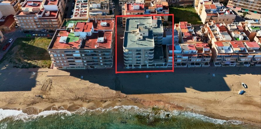 Apartment in La Mata, Alicante, Spain 3 bedrooms,  No. 148636