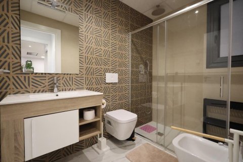 Apartment for sale in Alicante, Spain 2 bedrooms, 81 sq.m. No. 148639 - photo 20