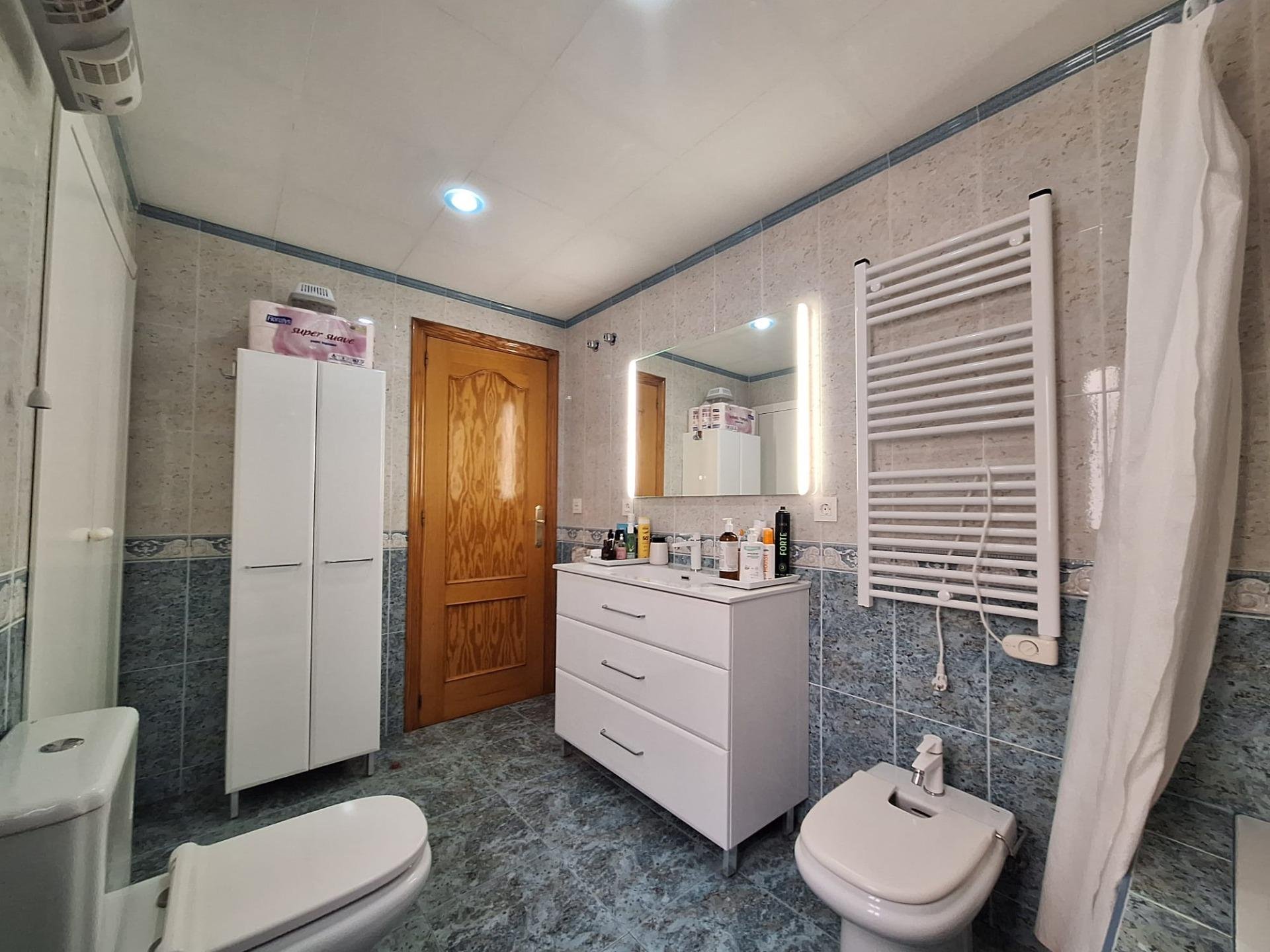 Appartamento a Alicante, Spagna 1 camera da letto, 81 mq. N° 183006