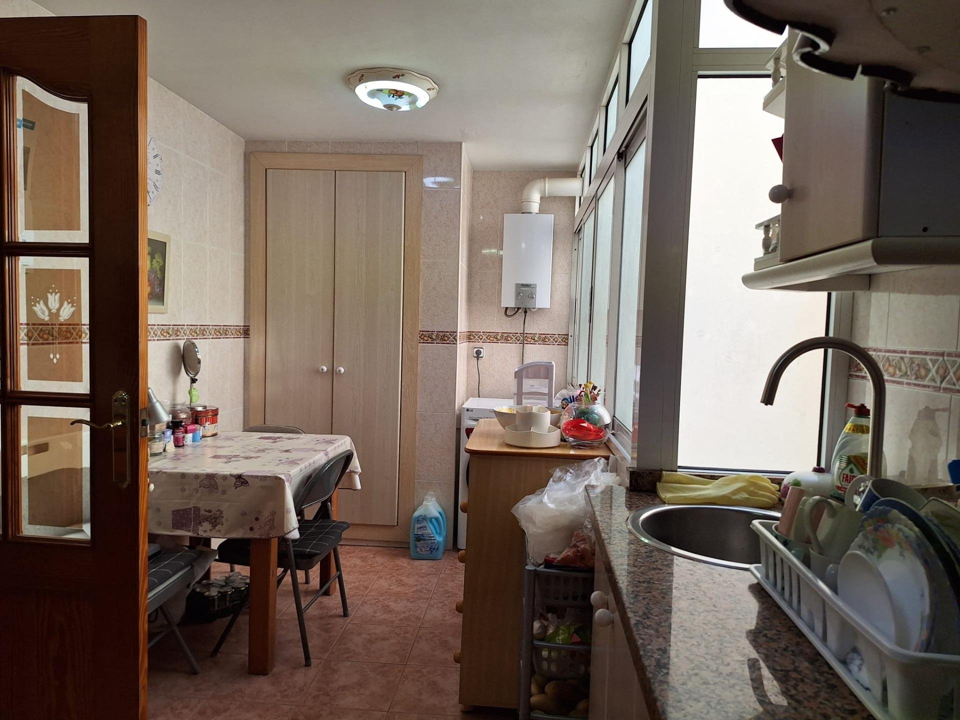 Appartamento a Alicante, Spagna 1 camera da letto, 81 mq. N° 183006