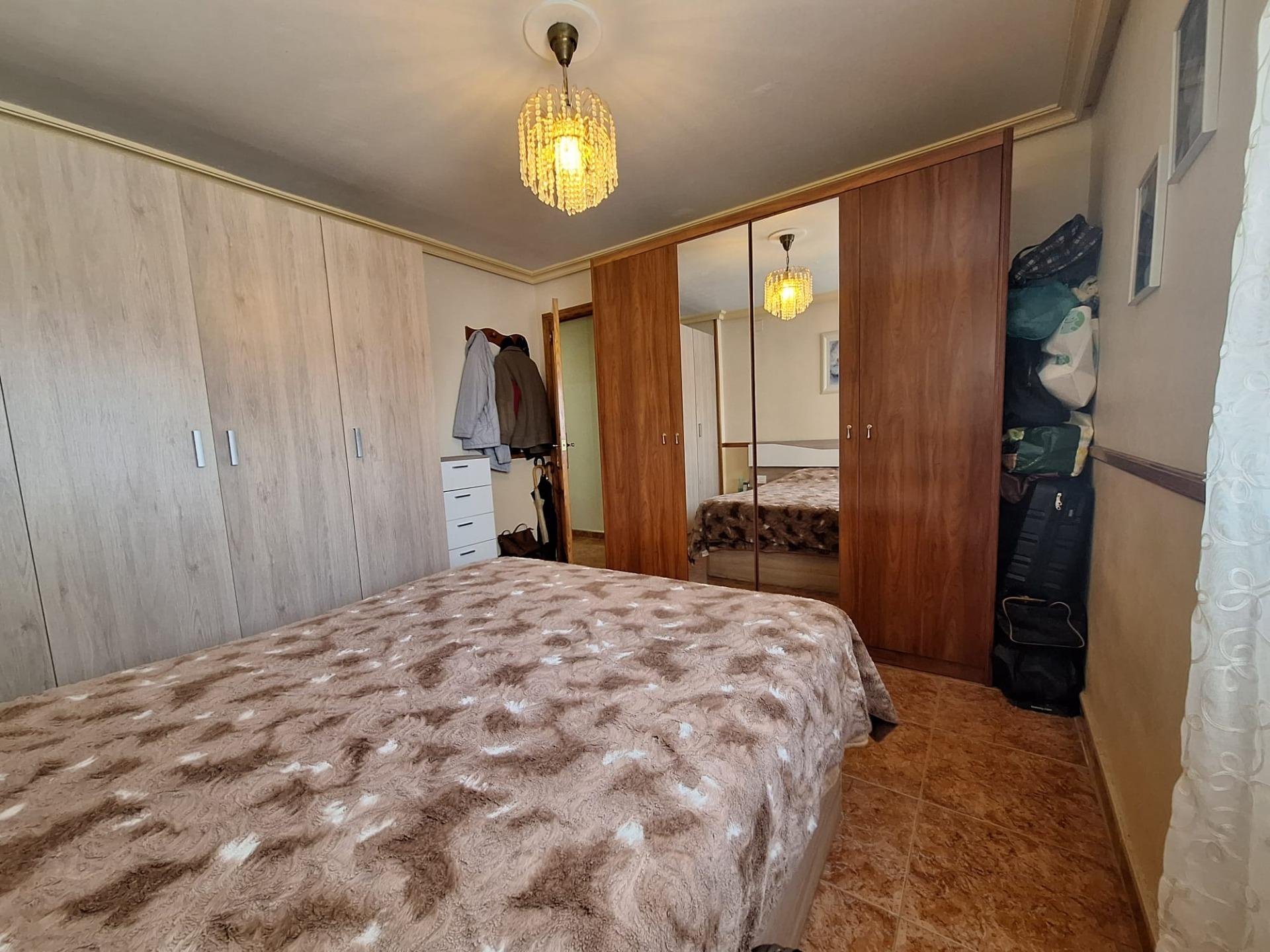 Appartamento a Alicante, Spagna 1 camera da letto, 81 mq. N° 183006