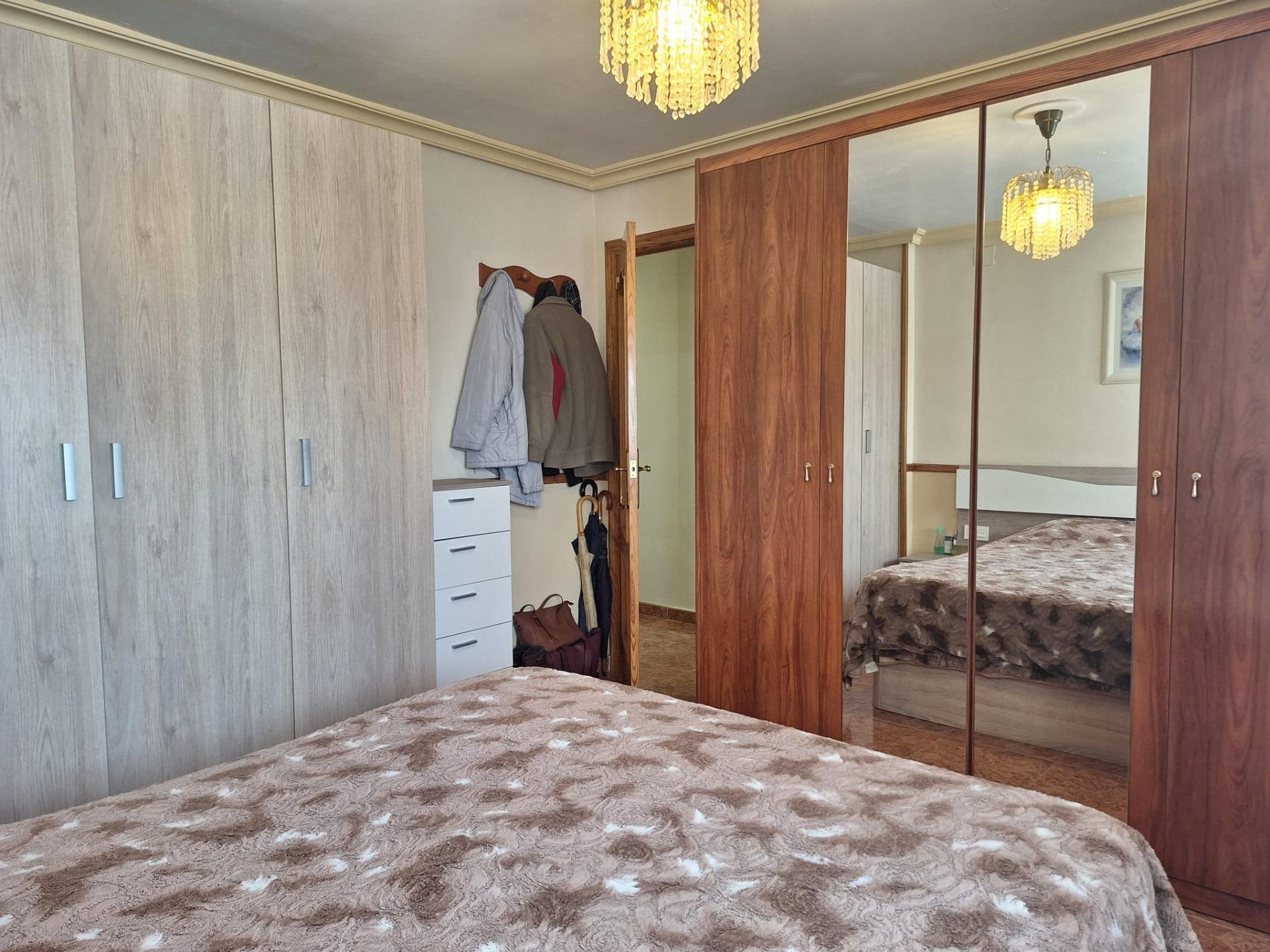 Appartamento a Alicante, Spagna 1 camera da letto, 81 mq. N° 183006