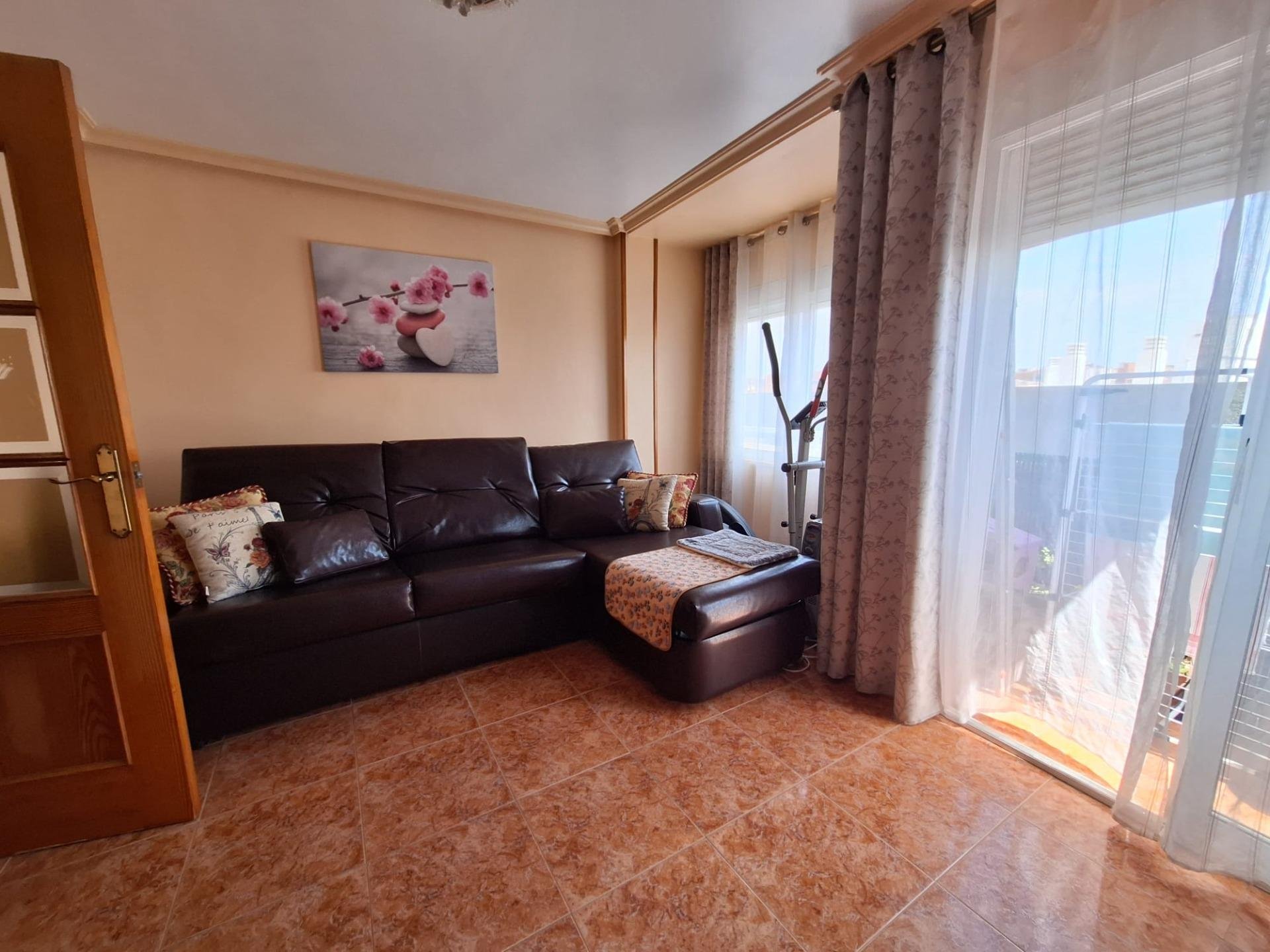 Appartamento a Alicante, Spagna 1 camera da letto, 81 mq. N° 183006