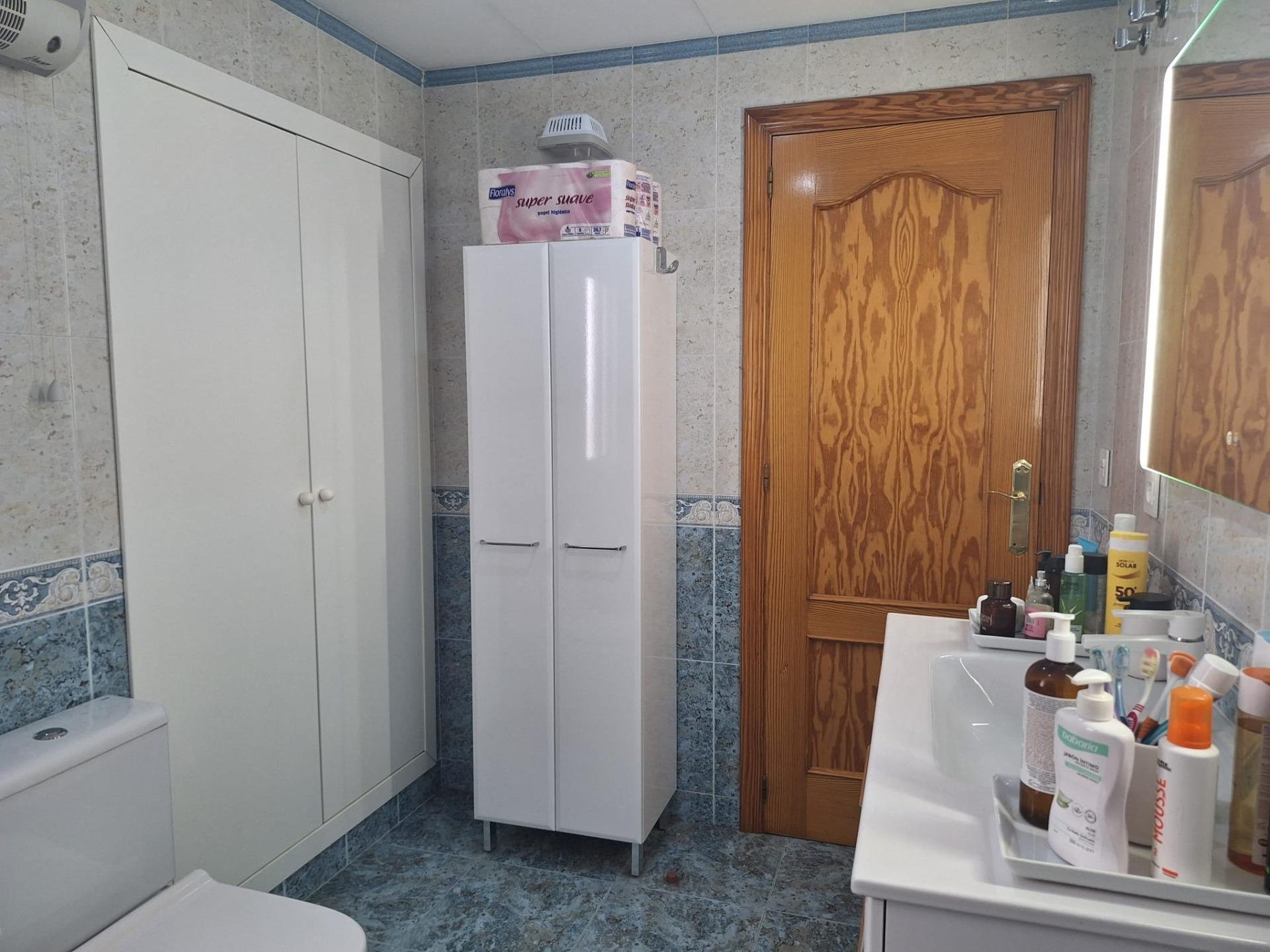 Appartamento a Alicante, Spagna 1 camera da letto, 81 mq. N° 183006