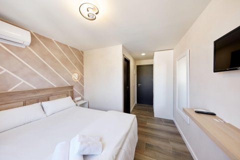 Hotel zum Verkauf in Cabo De Las Huertas, Alicante, Spanien 19 Schlafzimmer,  Nr. 168817 - Foto 15