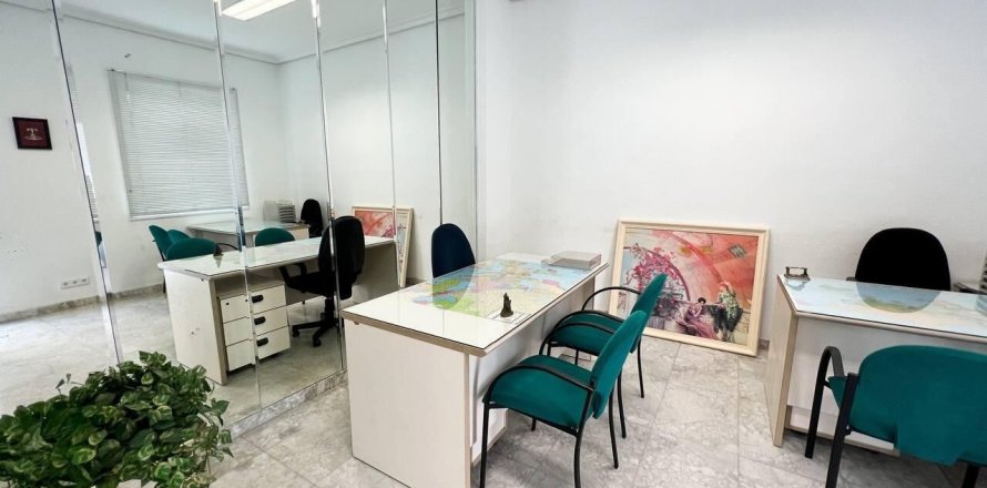 Büro in Valencia, Spanien 28 m2 Nr. 165341
