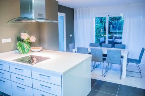 Willa w Albir, Alicante, Hiszpania 4 sypialnie, 548 mkw. nr 165337 – zdjęcie 15