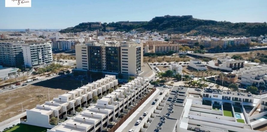 Talo Sagunto, Valencia, Espanja 2 makuuhuonetta, 193.3 m2 No. 165338