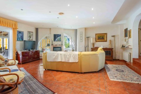 Villa for sale Cabo Roig, Alicante, Spain 3 bedrooms, 340 sq.m. No. 115145 - photo 10