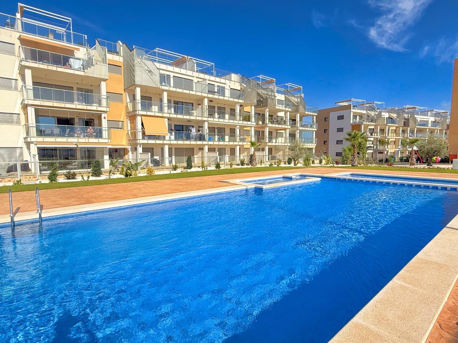 Apartment à La Zenia, Alicante, Espagne 3 chambres, 139 m2 No. 138386
