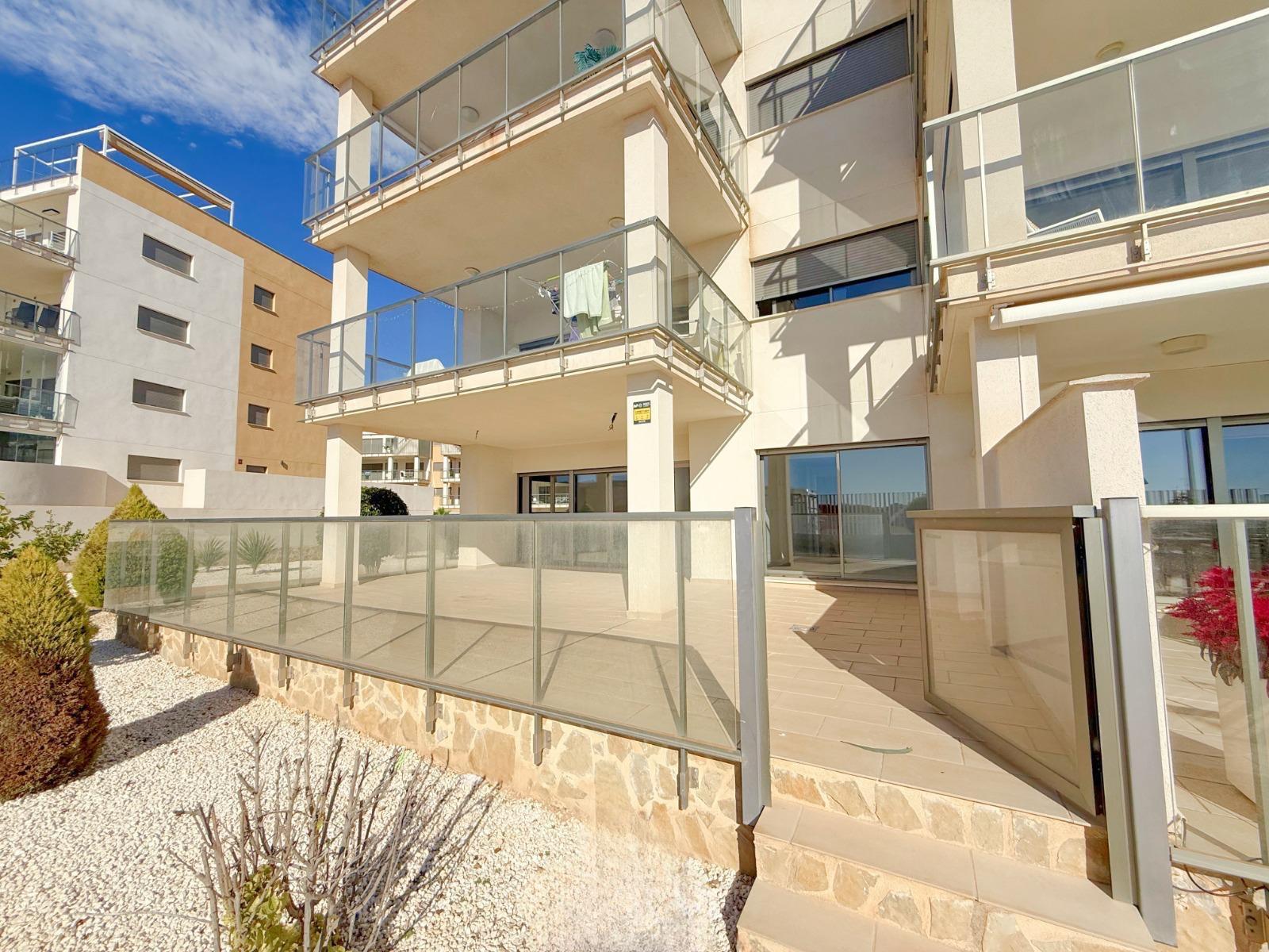 Apartment à La Zenia, Alicante, Espagne 3 chambres, 139 m2 No. 138386