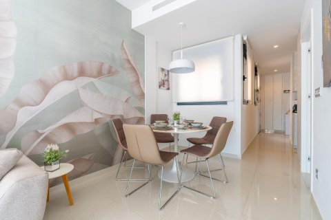 Apartamento en venta Torrevieja, Alicante, España 2 dormitorios, 65 m2 No. 138387 - foto 5