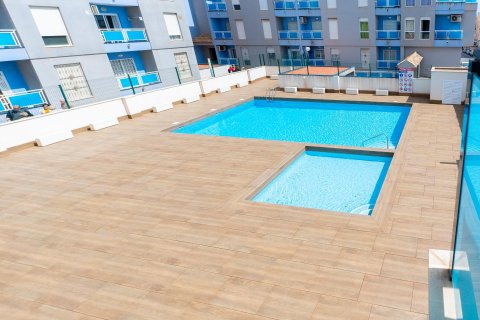 Apartamento en venta Torrevieja, Alicante, España 2 dormitorios, 65 m2 No. 138387 - foto 16
