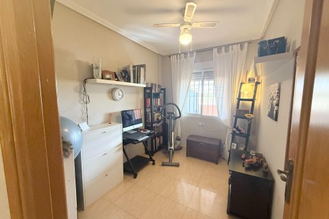 Kamienica Torrevieja, Alicante, Hiszpania 3 sypialnie, 93 mkw. nr 138382 – zdjęcie 23