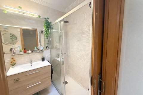 Kamienica Torrevieja, Alicante, Hiszpania 3 sypialnie, 93 mkw. nr 138382 – zdjęcie 25