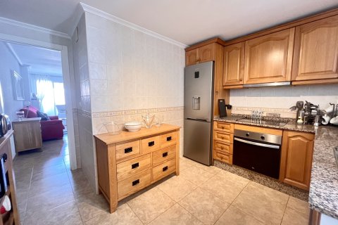 Kaupunkipientalo myytävänä Torrevieja, Alicante, Espanja, 2 makuuhuonetta, 70 m2 No. 138384 - kuva 10