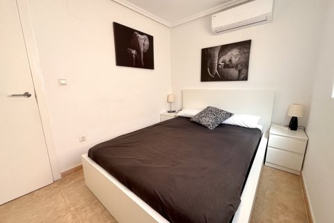 Kaupunkipientalo myytävänä Torrevieja, Alicante, Espanja, 2 makuuhuonetta, 70 m2 No. 138384 - kuva 19