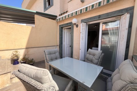 Kaupunkipientalo myytävänä Torrevieja, Alicante, Espanja, 2 makuuhuonetta, 70 m2 No. 138384 - kuva 29