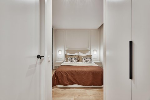 Apartament w Madrid, Hiszpania 4 sypialnie, 115 mkw. nr 179921 – zdjęcie 22