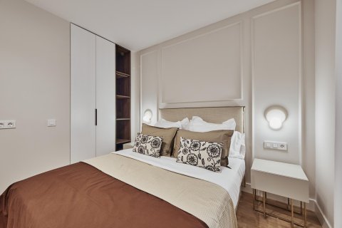 Apartament w Madrid, Hiszpania 4 sypialnie, 115 mkw. nr 179921 – zdjęcie 21