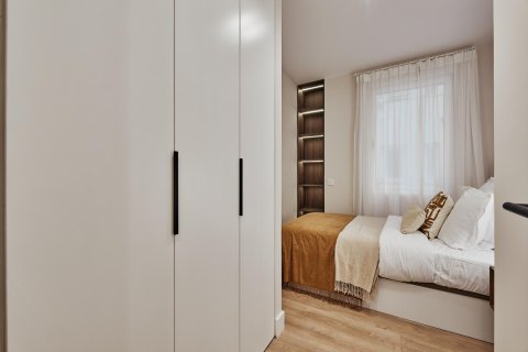 Apartament w Madrid, Hiszpania 4 sypialnie, 115 mkw. nr 179921 – zdjęcie 26